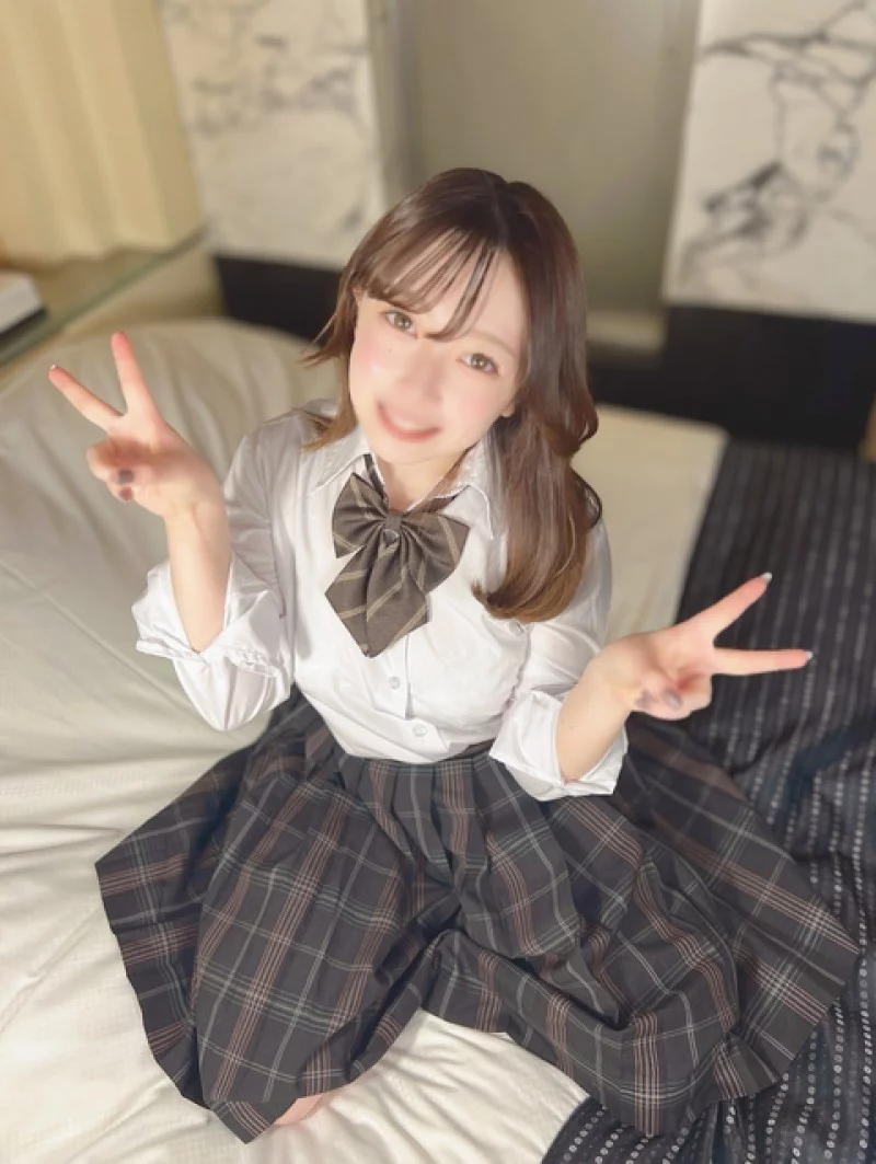 FC2-PPV-4880828 FC2-PPV-4880828 - [In The Full Bloom Of Spring, Innocent Allure X Goddess-Like Looks◎] Hinata-Chan, A Natural F-Cup Goddess Who Seems To Wish For World Peace, Diligently Serves A Giant Cock Over 20Cm. Hinata-Chan, Who Has Had Very Little S